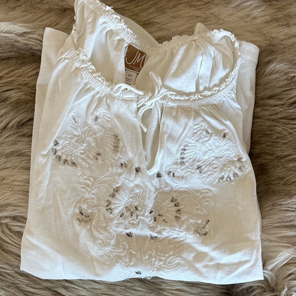 JM Collection White Ruffled Blouse - Picture 5 of 5
